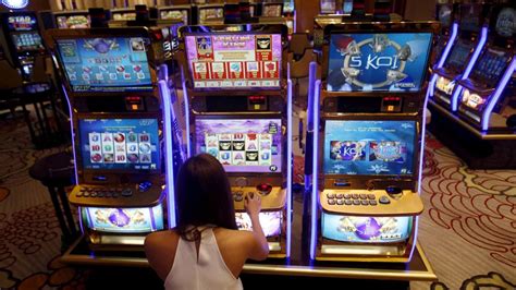 Philippines bans gambling operations catered to illicit Chinese.